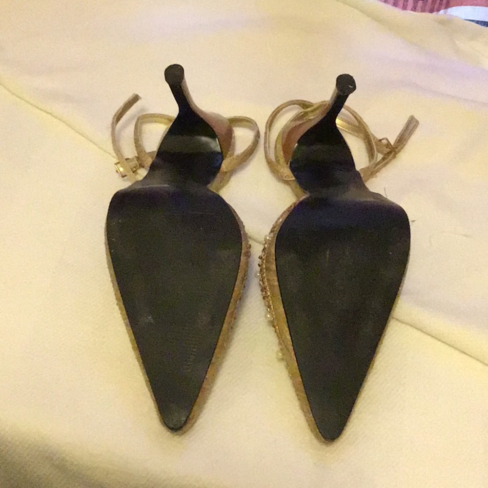 Shoes - Picture 5 of 6